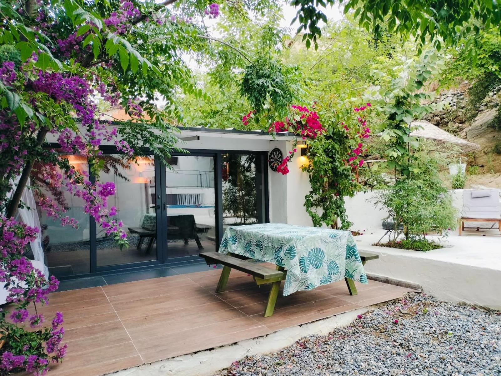 Baykus Guesthouse-Konukevi Soke Ngoại thất bức ảnh